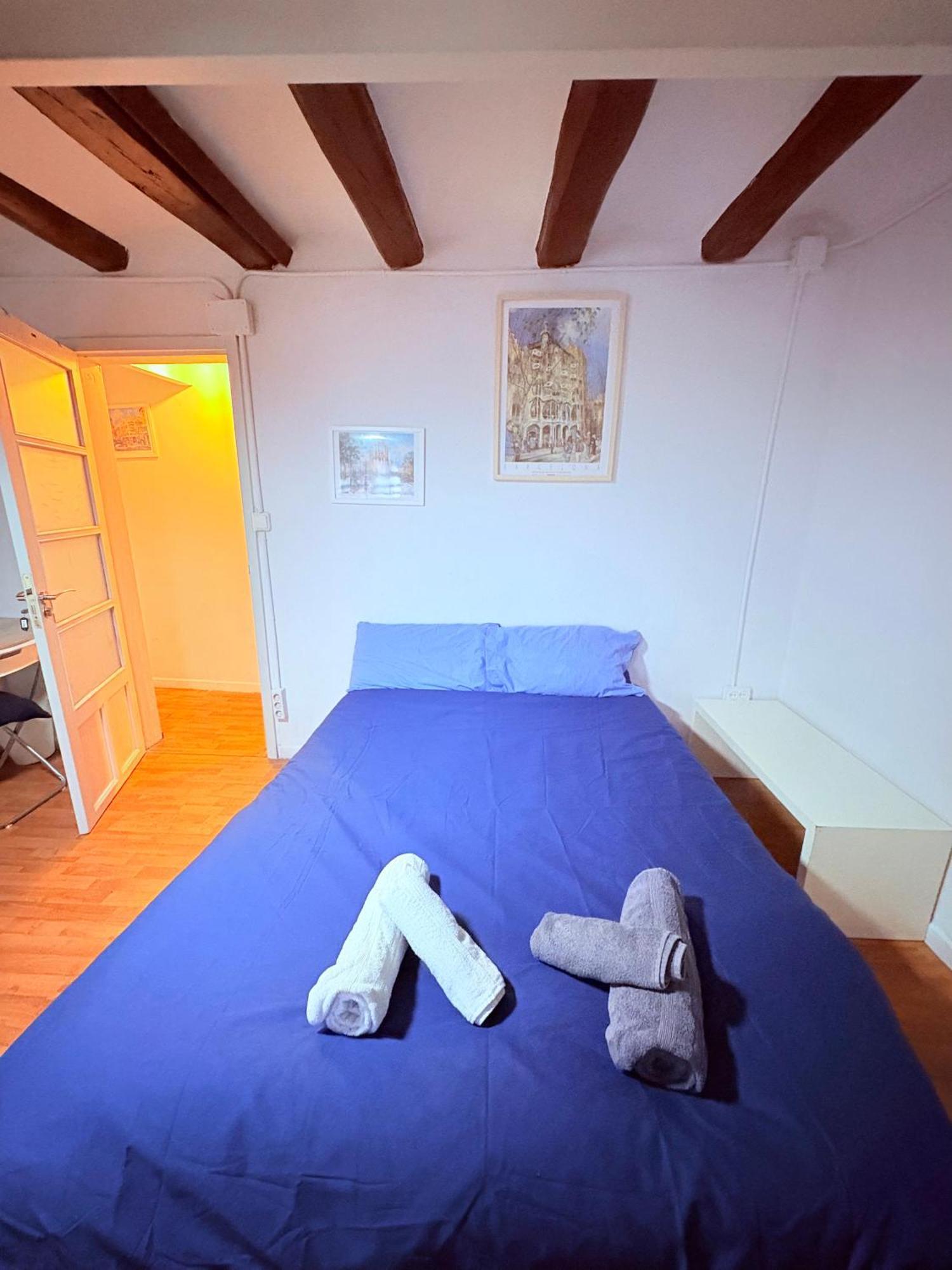 Stunning Flat For 6 People 3 Blocks From The Beach Plus Welcome Breakfast Барселона Экстерьер фото